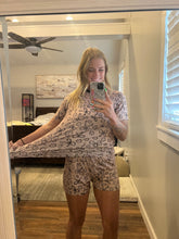 Load image into Gallery viewer, Women’s short and shirt bamboo set
