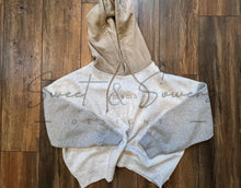 Load image into Gallery viewer, Block crop hoodie
