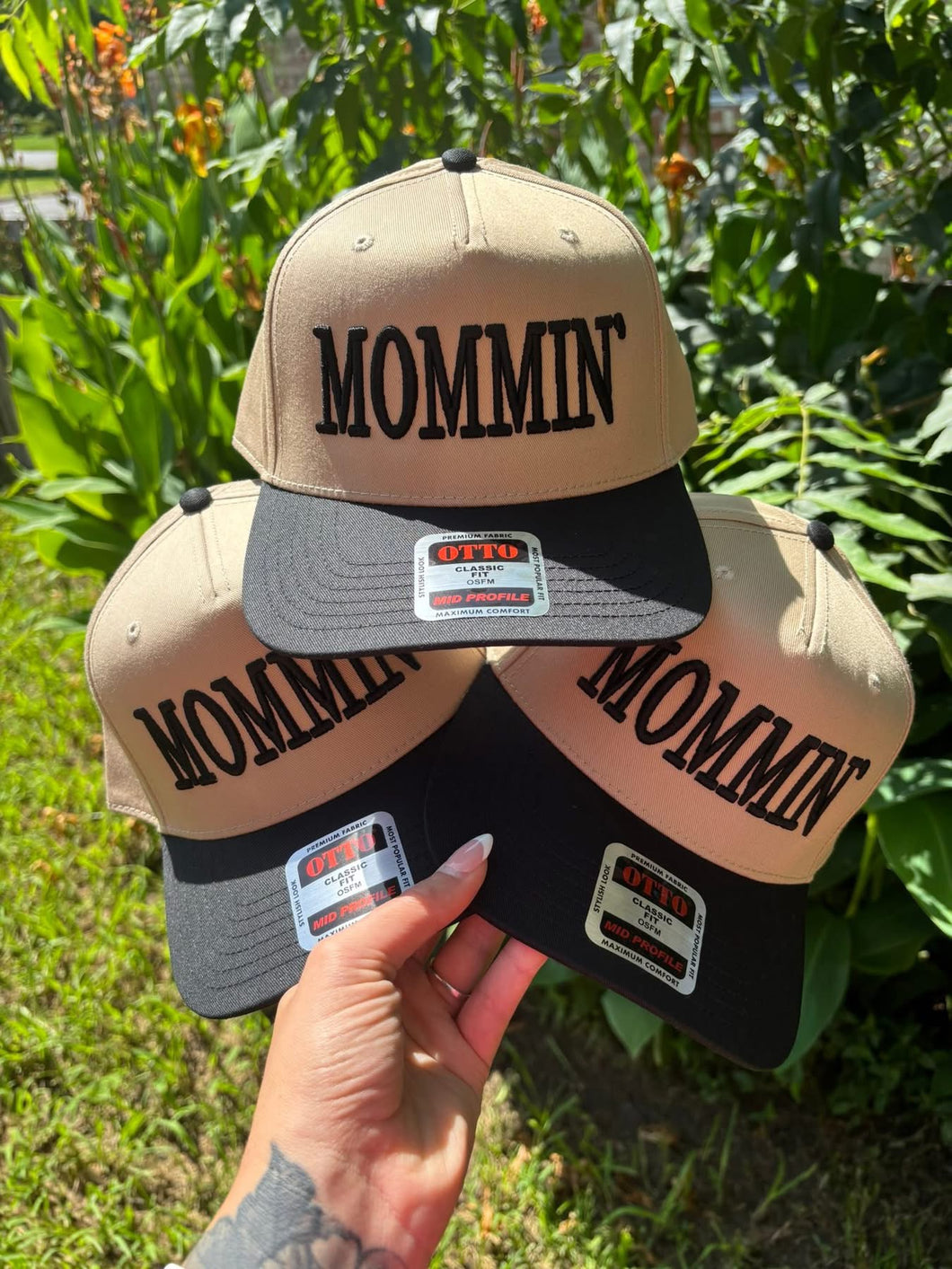 Mommin puff embroidered hat