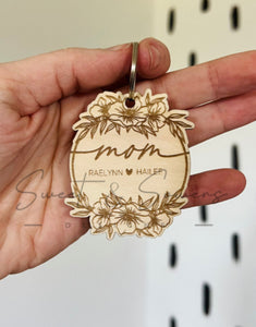 Floral mom / kids name keychain