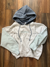 Load image into Gallery viewer, Block crop hoodie
