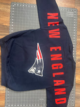 Load image into Gallery viewer, Show stopper crew
