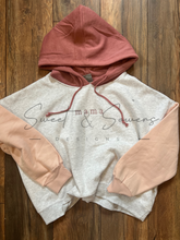 Load image into Gallery viewer, Block crop hoodie
