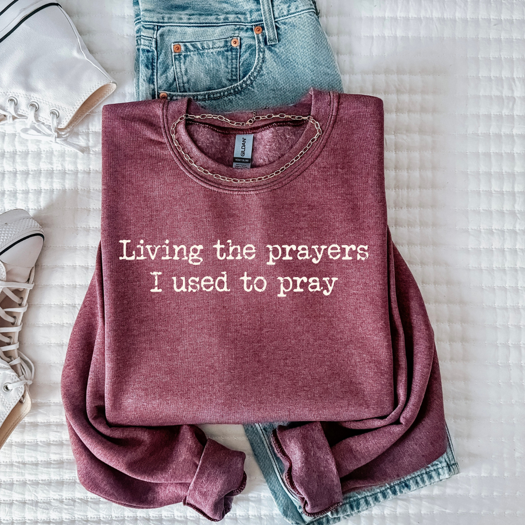 Living Prayer Tee/Sweatshirt -heather maroon