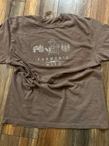 Farmers wife icon embroidered