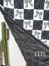 Load image into Gallery viewer, Cozy quilt custom
