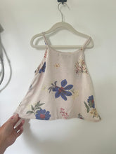 Load image into Gallery viewer, 6/7 T floral tank
