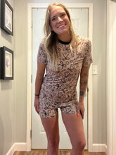 Load image into Gallery viewer, Women’s short and shirt bamboo set
