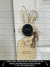 Load image into Gallery viewer, Easter bunny door hanger
