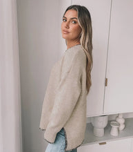 Load image into Gallery viewer, Chunky knit stitched sweater
