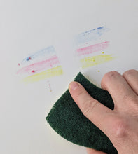 Load image into Gallery viewer, Bath crayons
