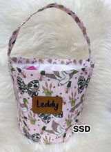 Load image into Gallery viewer, Custom print name basket
